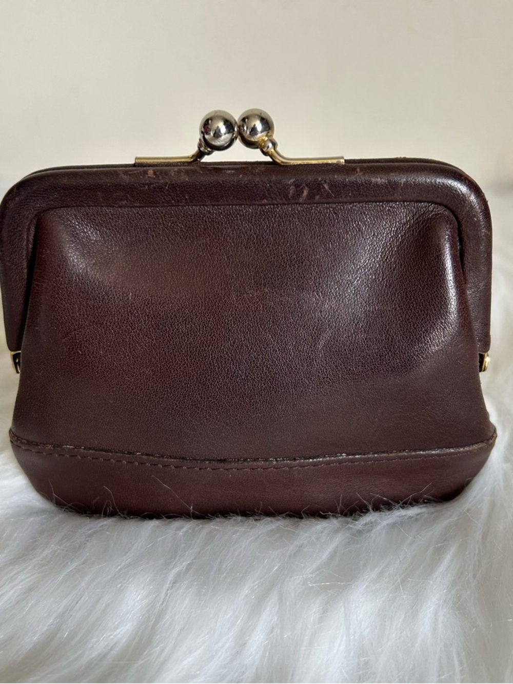 Vintage Coach Mahogany Brown Leather Kisslock Coin Purse Wallet 0725 - Picture 2 of 6